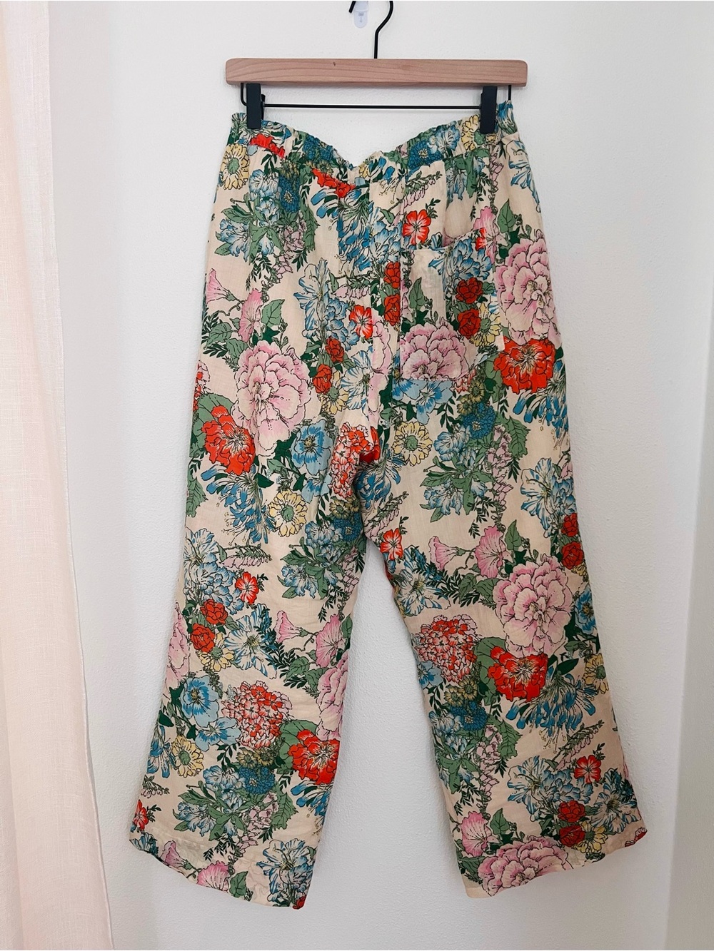 RARE Willa Pant - Vintage Courtyard, Medium - Picture 2 of 8
